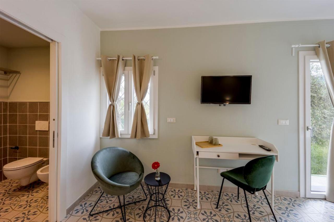 Gli Ulivi Rooms And Breakfast Marina dʼMarina dʼAndora Bagian luar foto